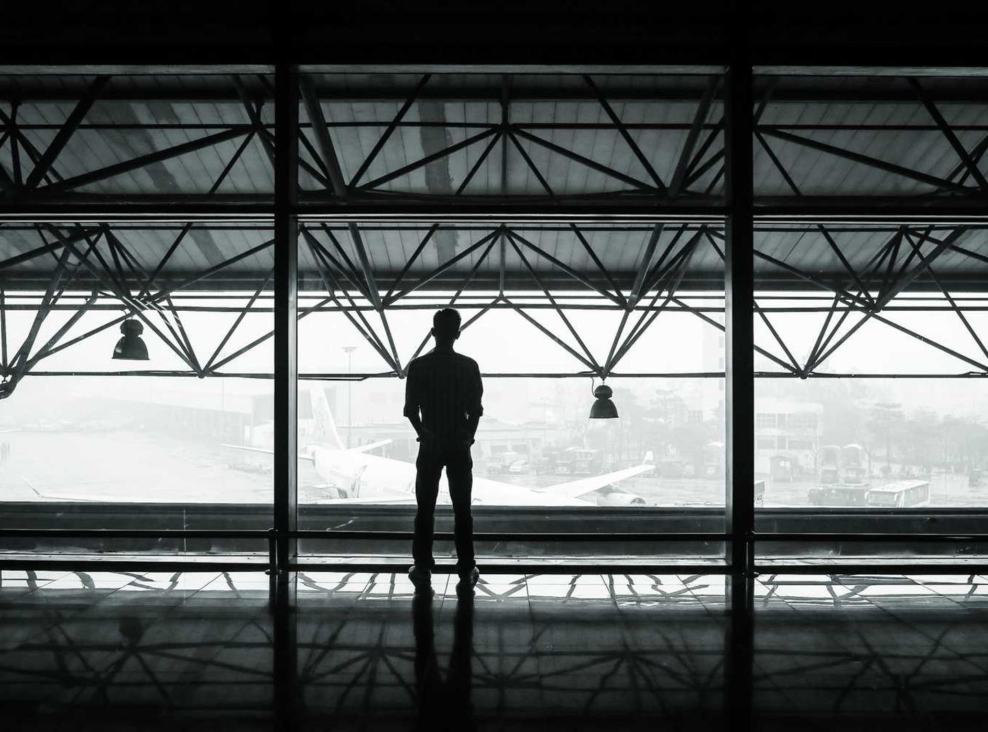 无限互联实名账号：五一广场版权代理注册