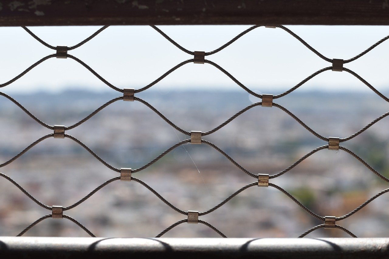 在游戏中使用技术支持辅助的风险大不大？使用技术支持辅助值不值得？
