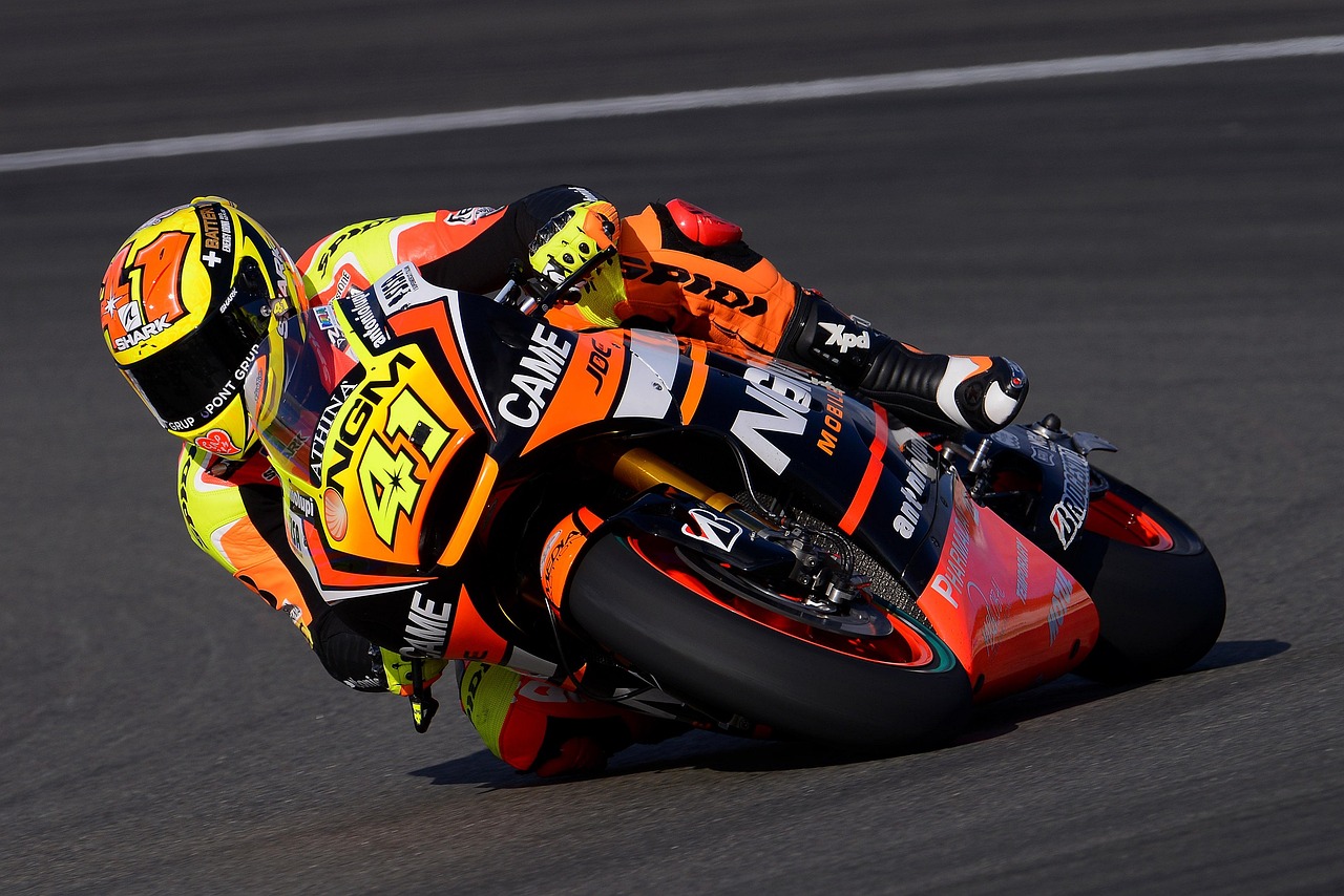 豪利时蓝莓爆珠：fxcm港股平台怎么开户