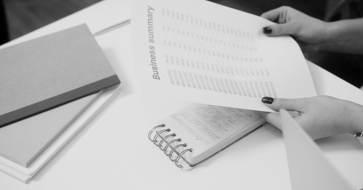 如何防止游戏技术支持引起的虚假消息在游戏中传播?