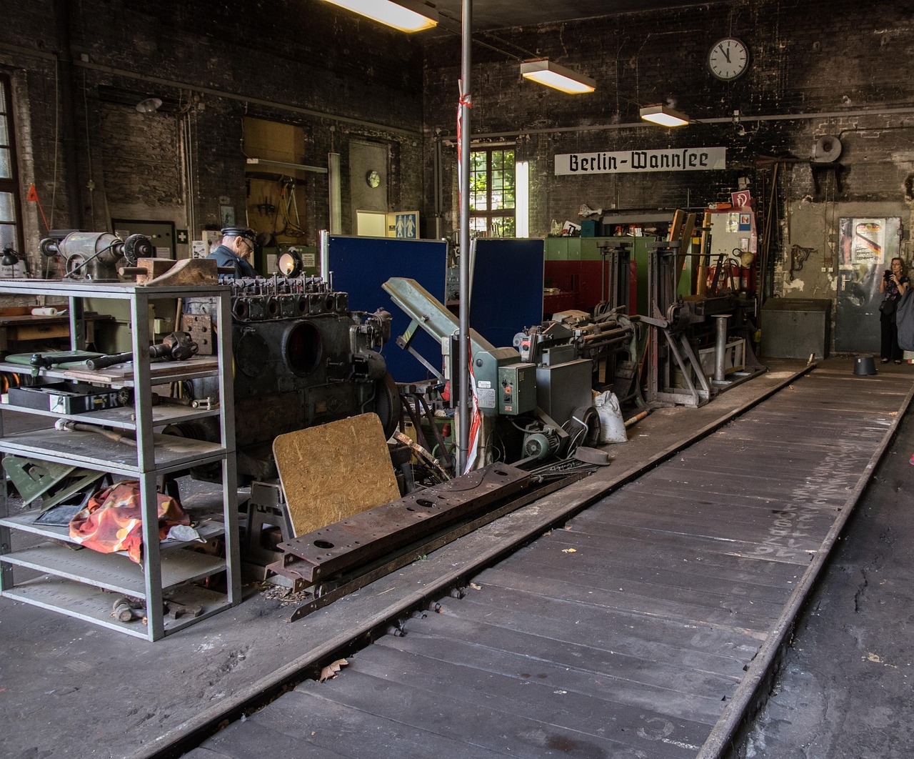 欧盟硬白金万：怎么在云朵网上注册账号